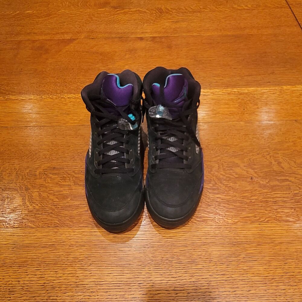 Air Jordan 5 'Black Grape' 2013 Men's Size 12 Pre-owned Sneakers 136027-007